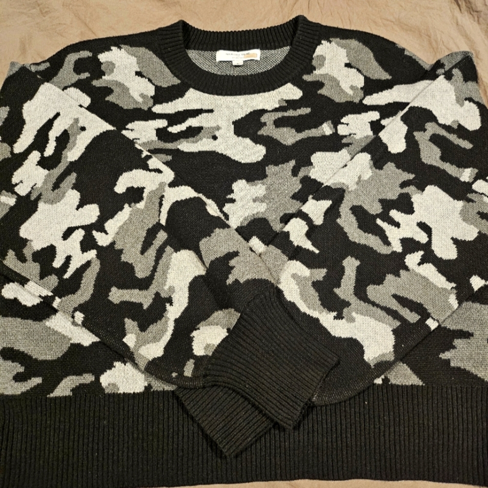 Marissa Webb Black and Gray Camouflage Sweater